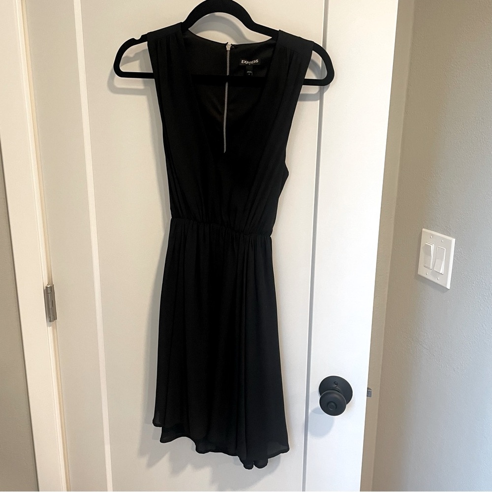 Express v-neck little black cocktail dress Size 2